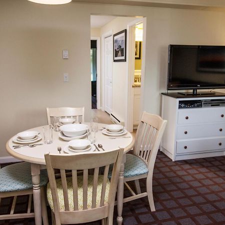Cape Winds Resort Хианнис Номер фото