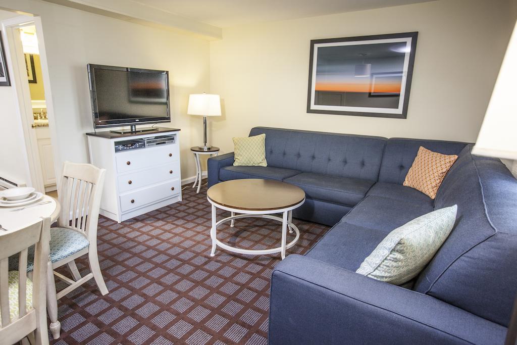 Cape Winds Resort Хианнис Экстерьер фото