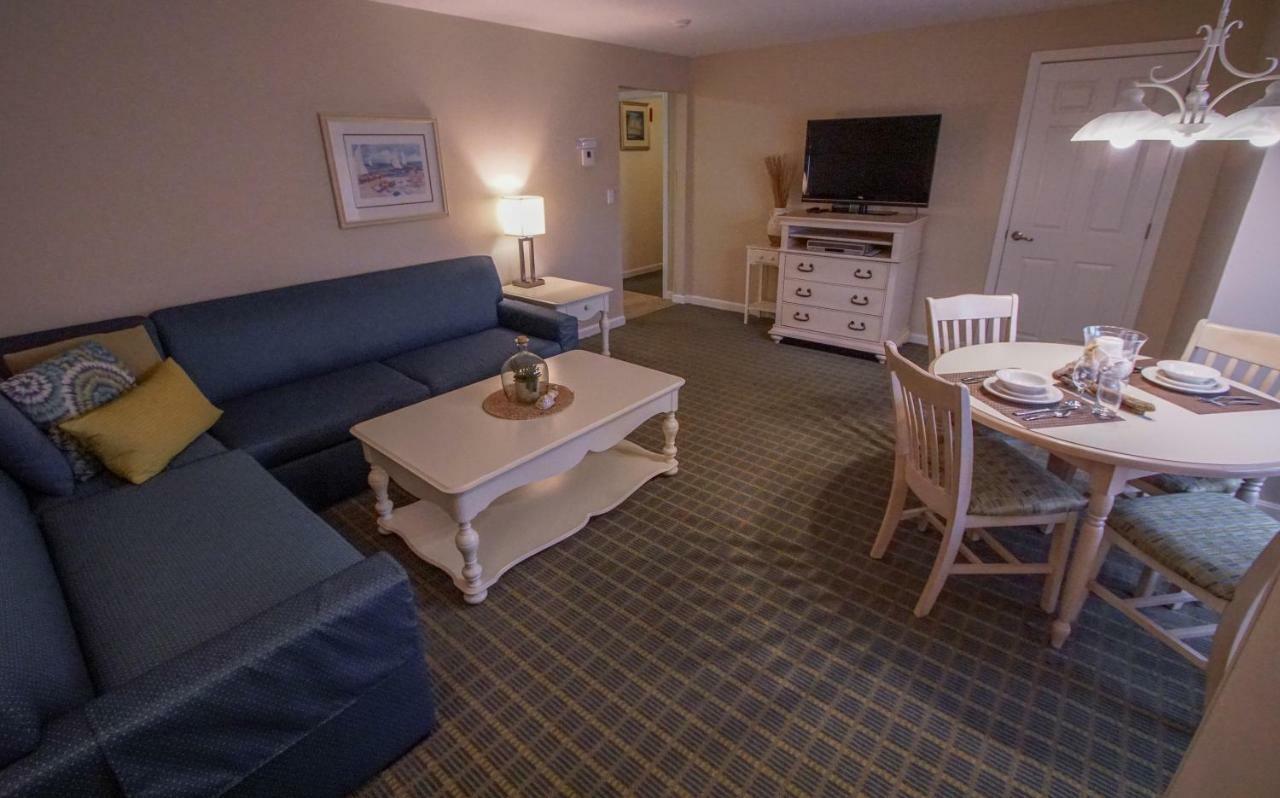 Cape Winds Resort Хианнис Экстерьер фото